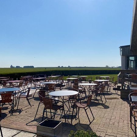 Logis Hotel & Restaurant De L'Aerodrome De La Baie De Somme Buigny-Saint-Maclou エクステリア 写真