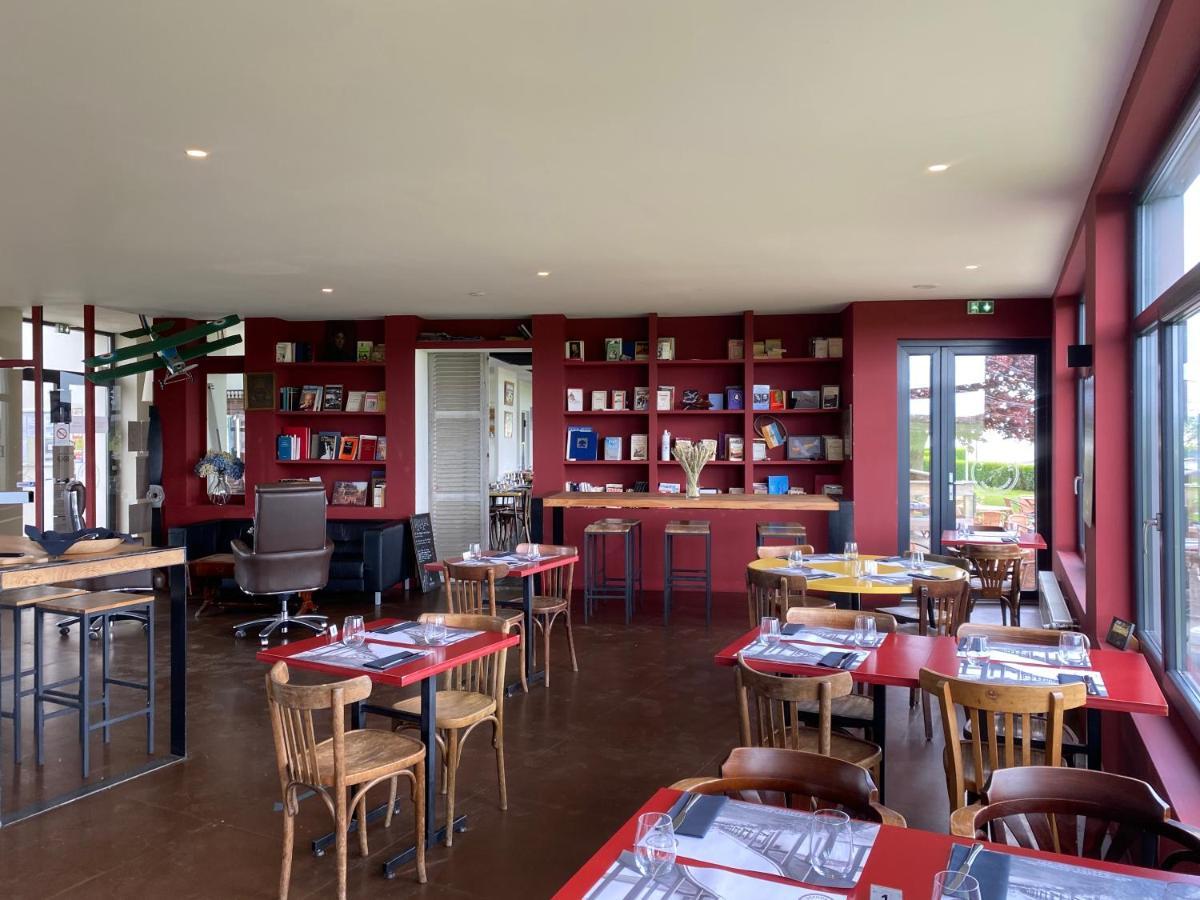 Logis Hotel & Restaurant De L'Aerodrome De La Baie De Somme Buigny-Saint-Maclou エクステリア 写真