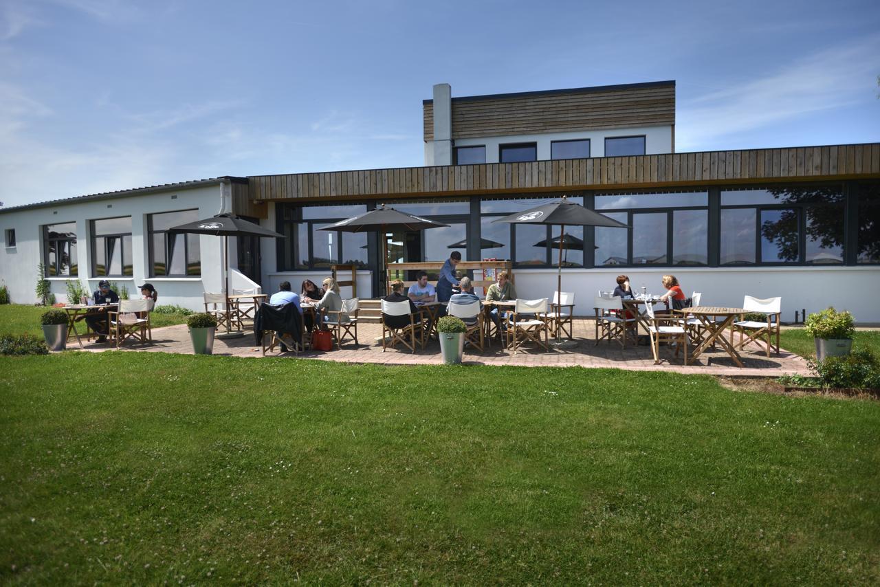 Logis Hotel & Restaurant De L'Aerodrome De La Baie De Somme Buigny-Saint-Maclou エクステリア 写真