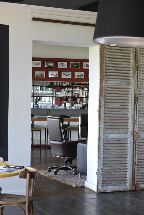 Logis Hotel & Restaurant De L'Aerodrome De La Baie De Somme Buigny-Saint-Maclou エクステリア 写真